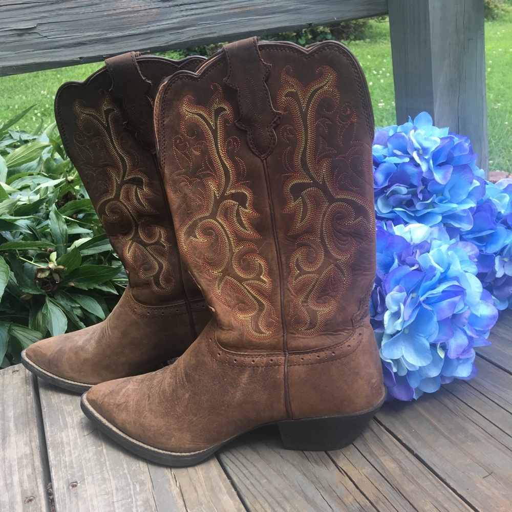 Justin Cowgirl Boots! 👢